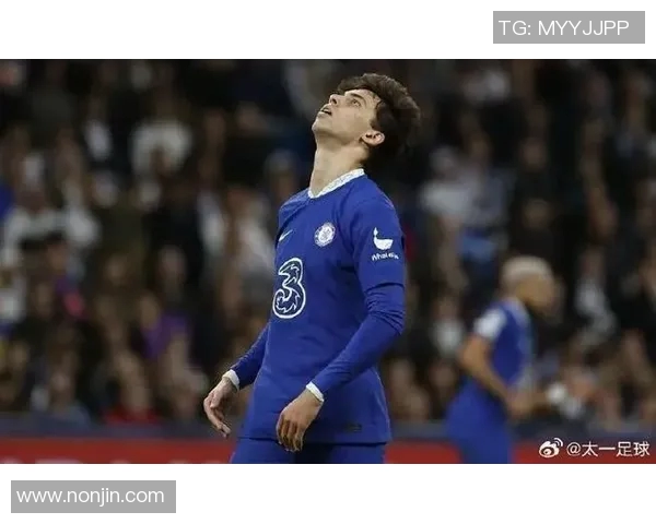 足球迷因不满表现枪杀球星 震惊世界足坛引发广泛讨论