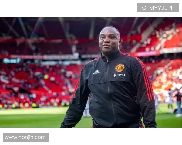 非洲足球巨星传奇之路：从贫困到世界巅峰的奋勇拼搏